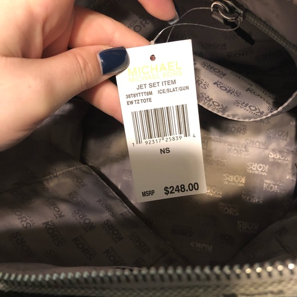 Michael Kors Purse SOLD - Picture 4 of 4